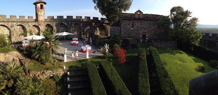 فندق Castello Di Pavone Pavone Canavese المظهر الخارجي الصورة