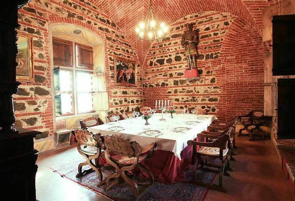 فندق Castello Di Pavone Pavone Canavese المظهر الخارجي الصورة
