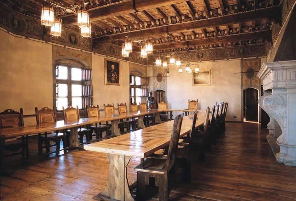 فندق Castello Di Pavone Pavone Canavese المظهر الخارجي الصورة